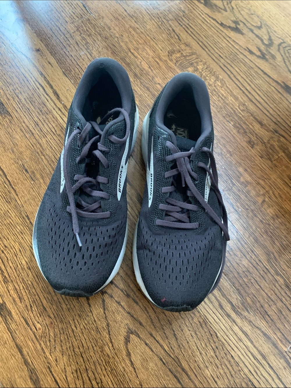 Brooks Men’s Dark Gray Athletic Running Shoes